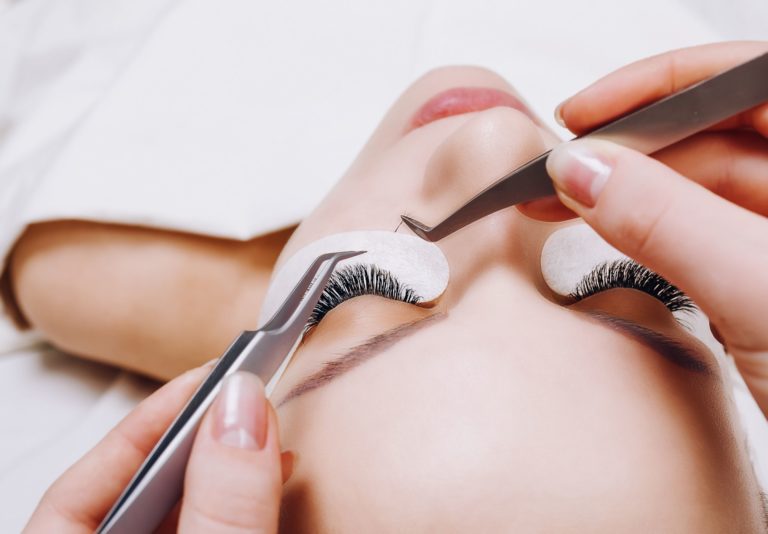 learn-eyelash-extensions