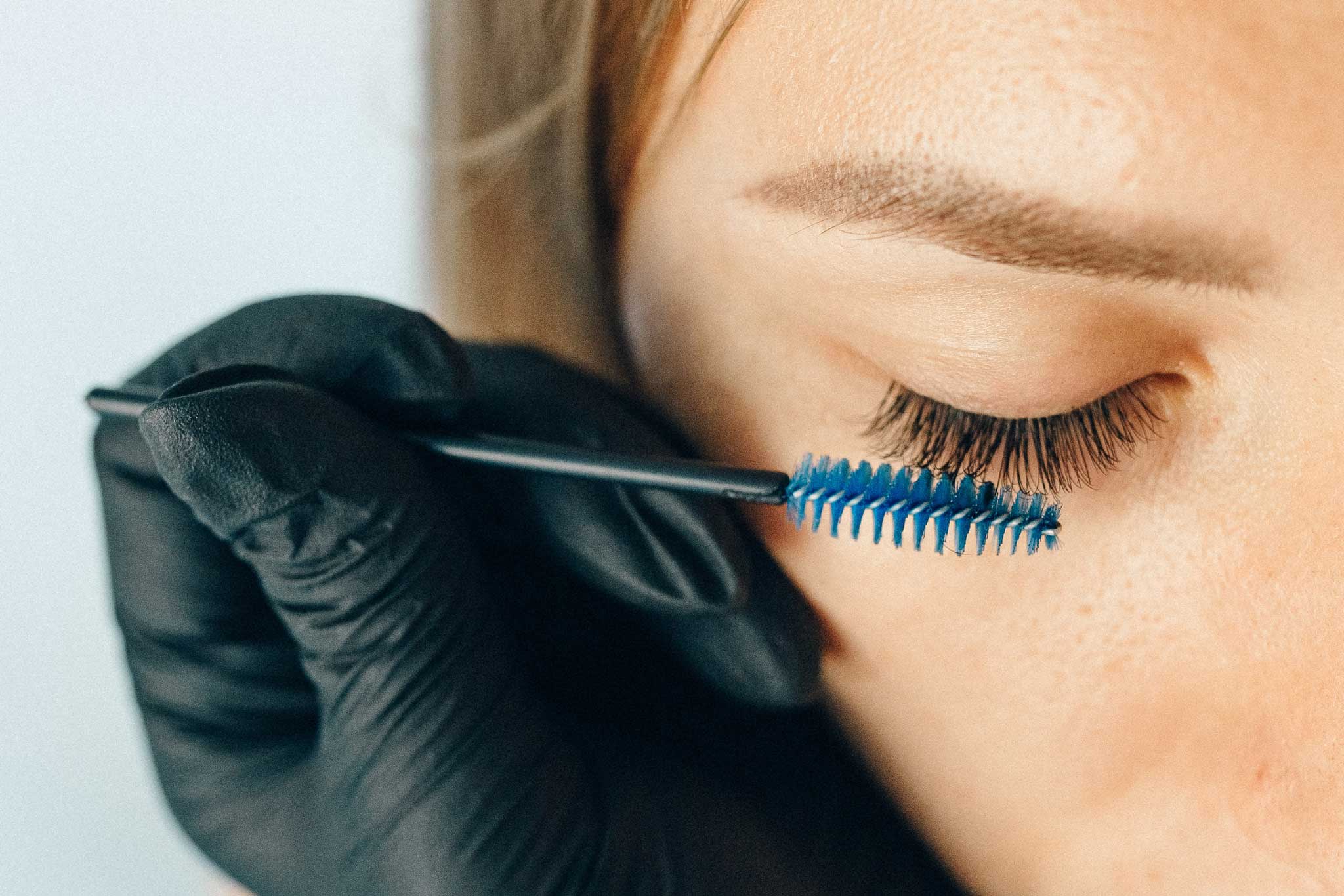Lash lift and tint vs extensions New Zealand Beauty School