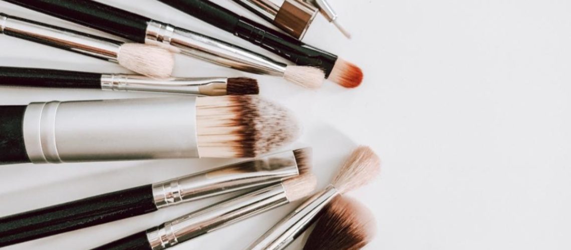 Makeup brushes